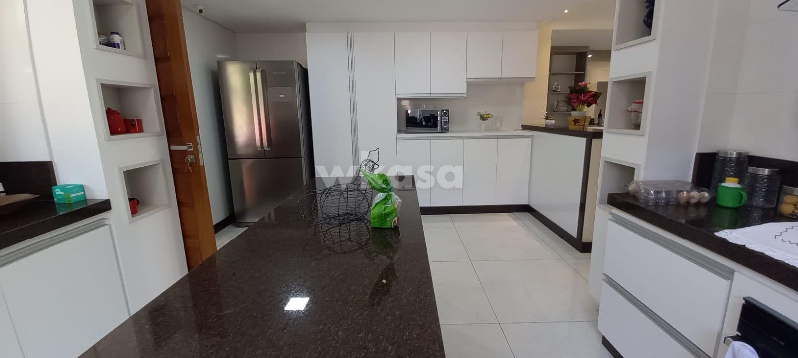 Casa à venda com 3 quartos, 1 suíte, 3 vagas e 259m² no Parque Residencial Laranjeiras, Serra (ES) — foto 10 de 30