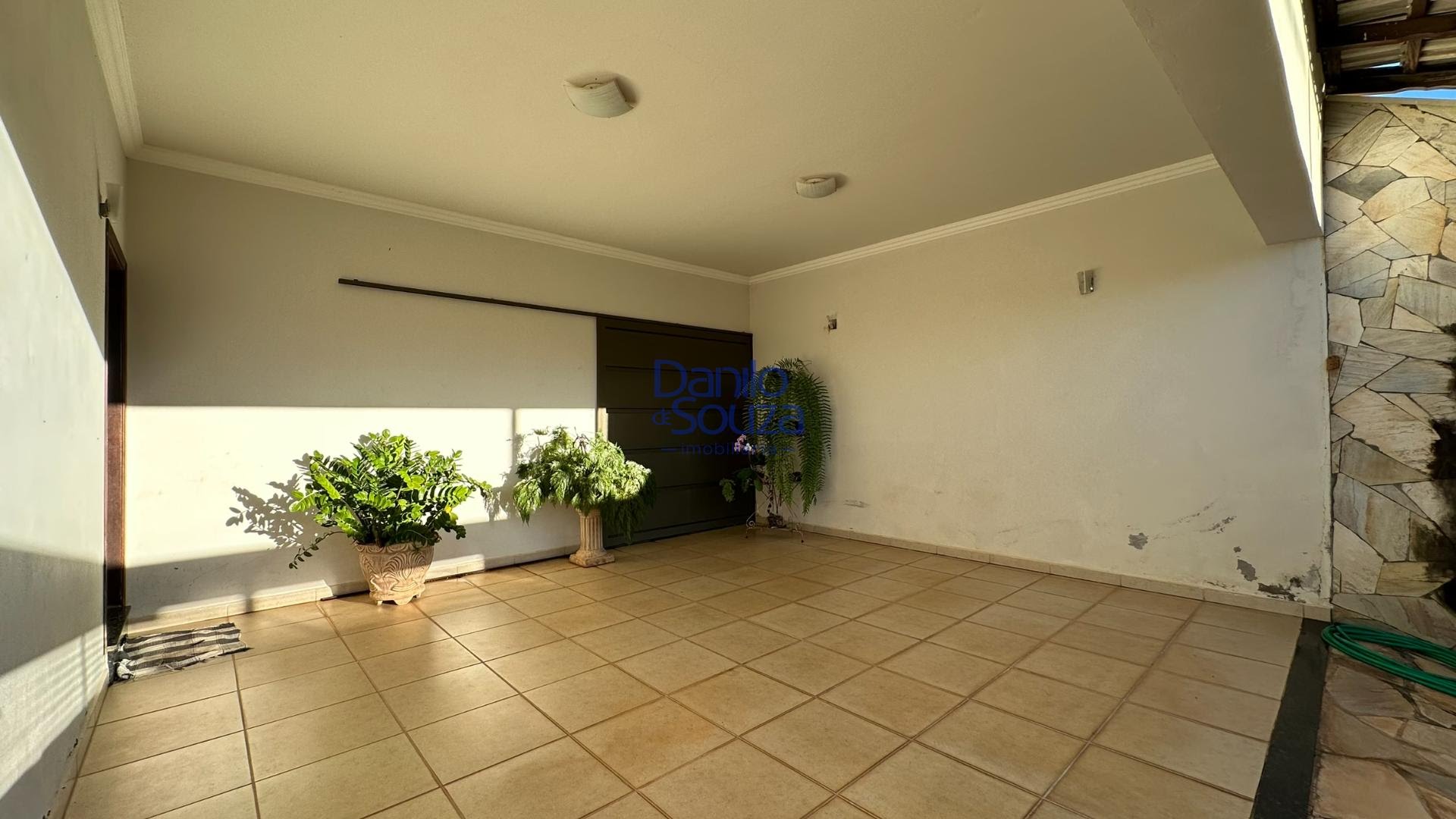 Casa à venda com 3 quartos, 1 suíte, 1 vaga e 300m² no Veredas do Belvedere, Araxá (MG) — foto 2 de 23