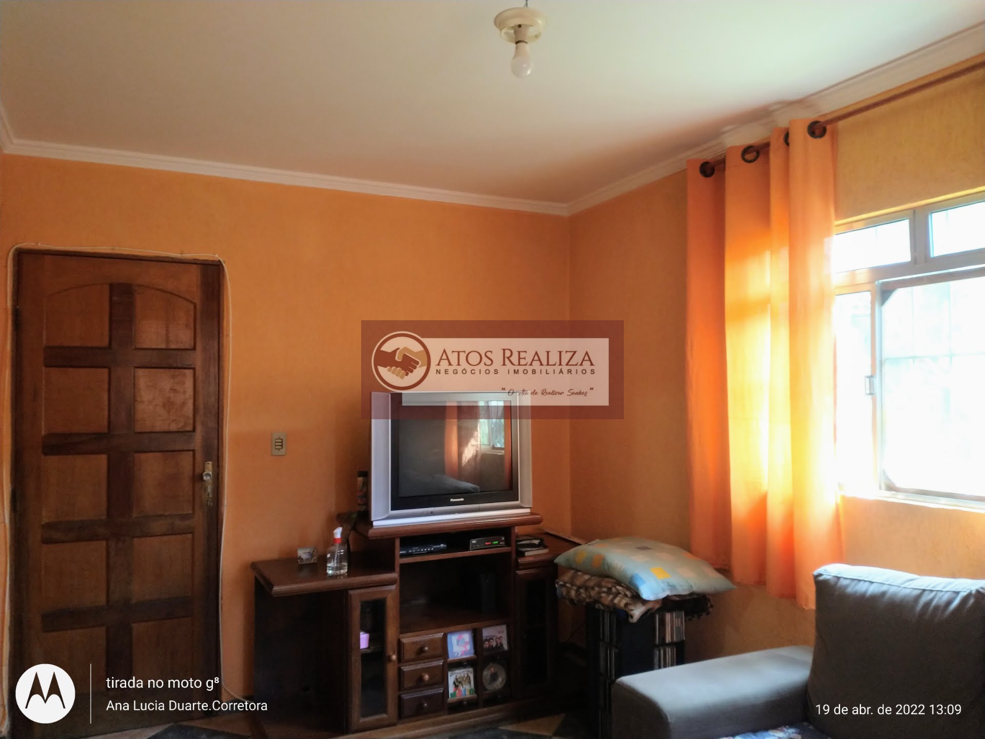 Casa à venda com 4 quartos, 2 banheiros, 3 vagas e 50m² no Jardim Pedreira, São Paulo — foto principal