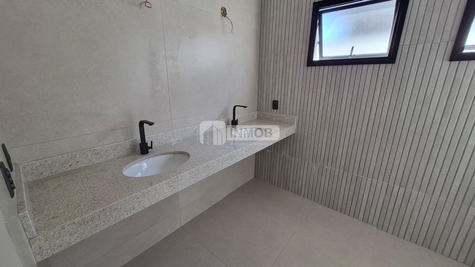 Casa à venda com 3 quartos, 1 suíte, 4 vagas e 165m² no Jardim Jaragua, Tremembé (SP) — foto 26 de 30