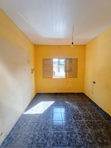 Casa Térrea à Venda em Mogi das Cruzes | 3 Dormitórios | Excelente Localização 