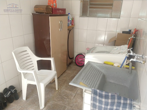 Área de serviço coberta