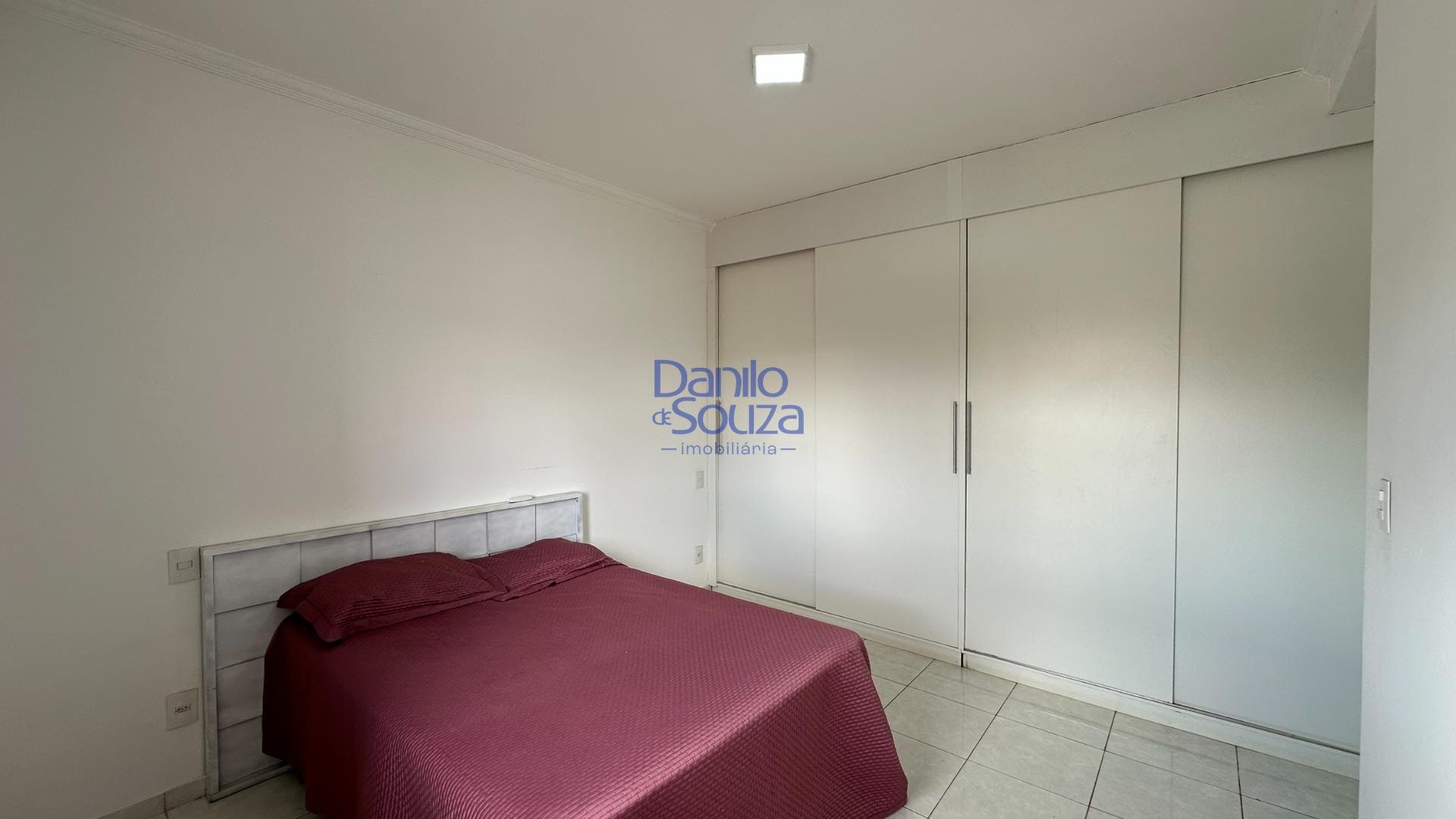 Casa à venda com 3 quartos, 2 suítes e 360m² no Guilhermina Vieira Chaer, Araxá (MG) — foto 18 de 26