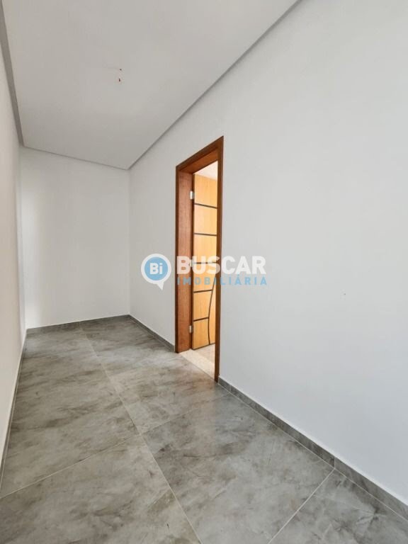 Casa à venda com 4 quartos, 4 suítes, 2 vagas e 206m² no Nova Esperança, Feira de Santana (BA) — foto 7 de 14