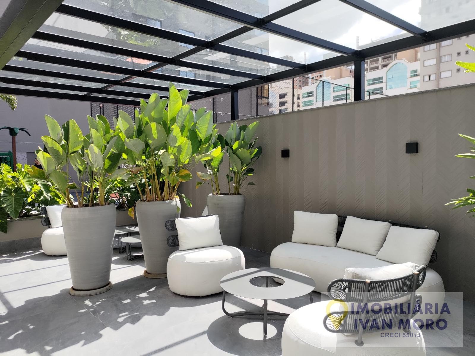 Apartamento à venda com 4 quartos, 4 suítes, 3 vagas e 198m² no Meia Praia, Itapema (SC) — foto 29 de 30