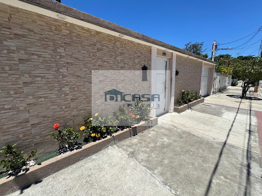 Casa 04 Dorm. em Bancários  -  Rio de Janeiro