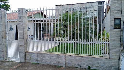 Casa à Venda em Uruguaiana: 2 Dorms e Suíte por R$350 mil