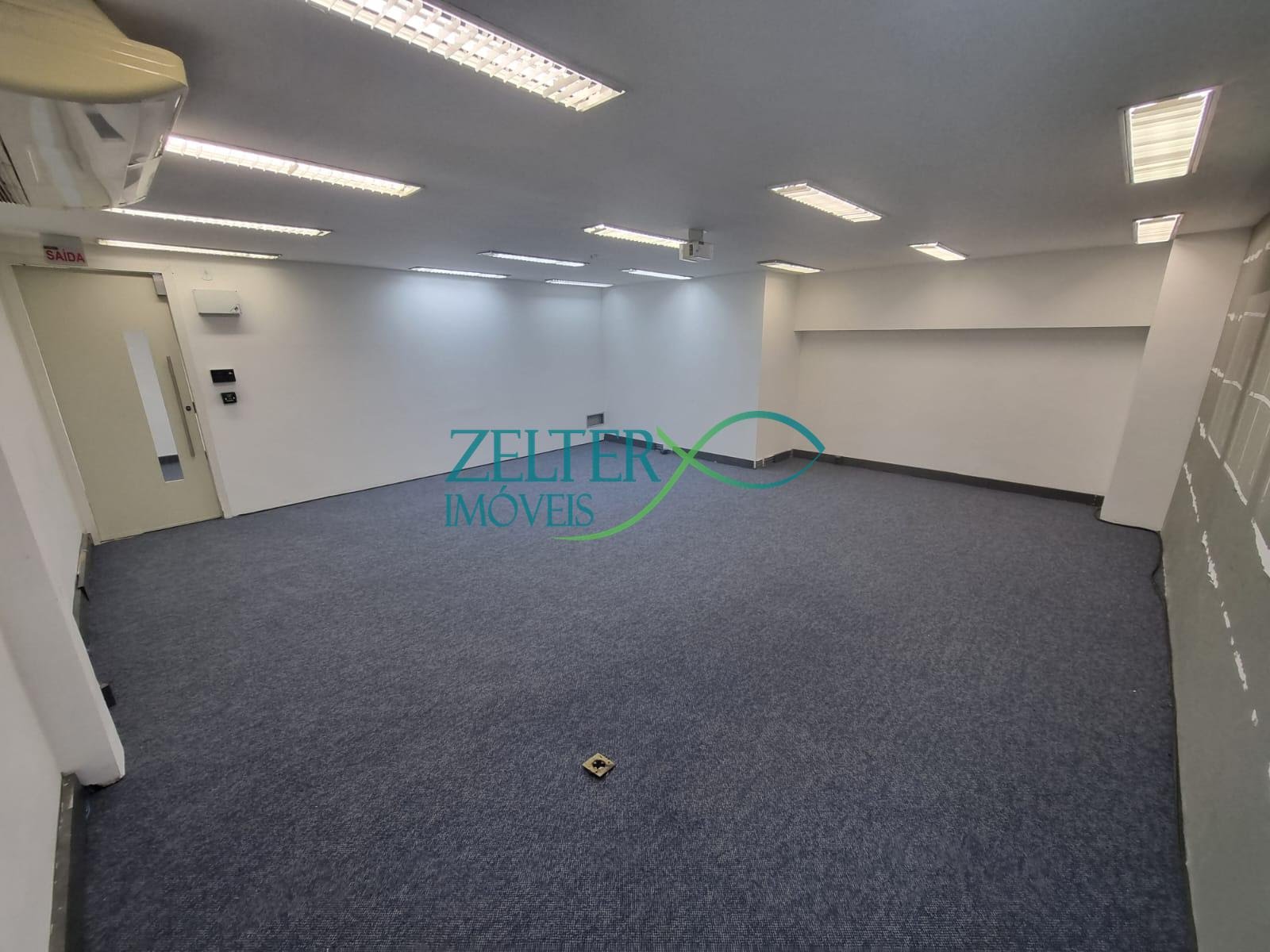 Comercial para alugar com 4 banheiros e 850m² no Penha, Rio de Janeiro (RJ) — foto 18 de 30