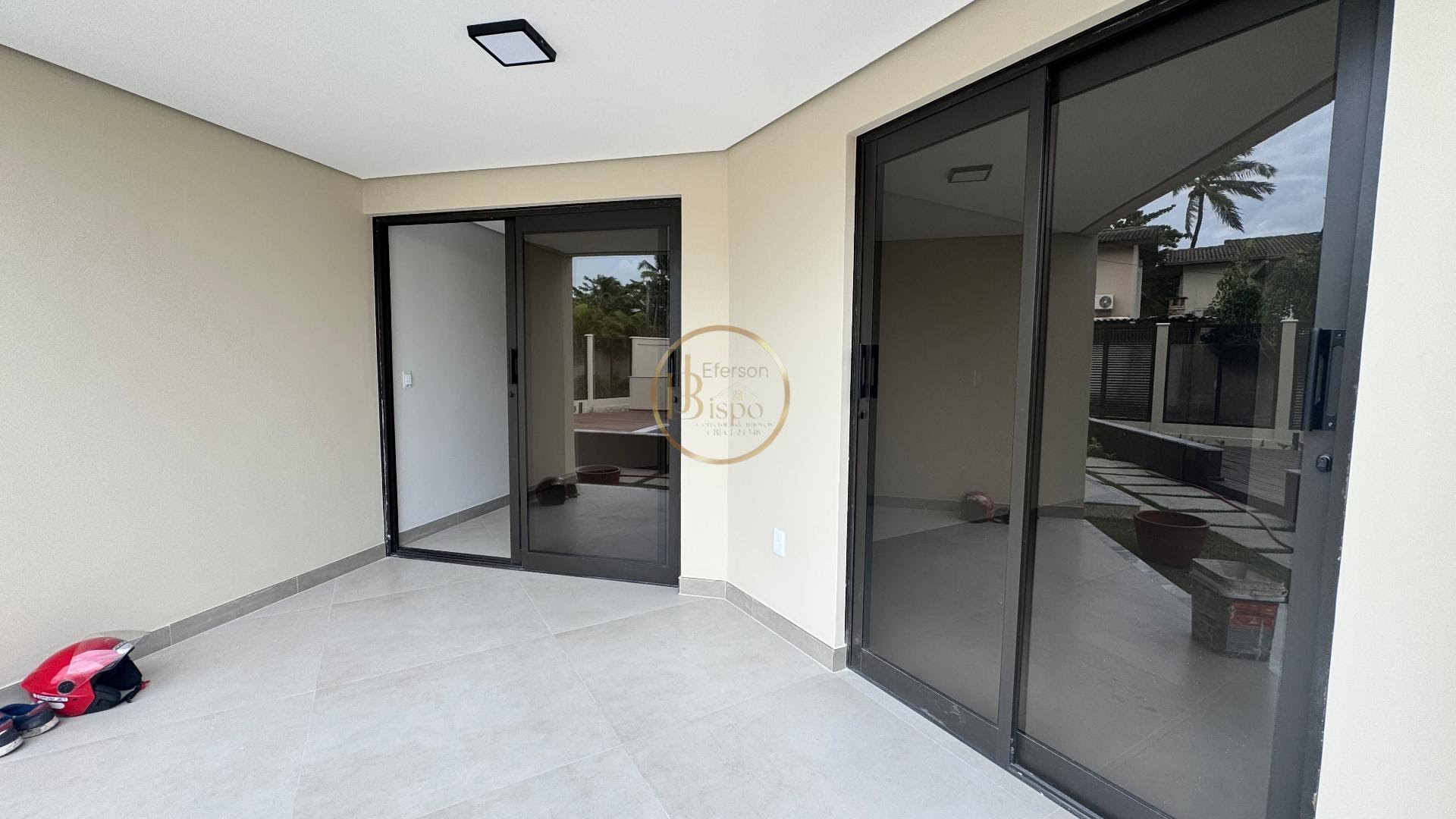 Apartamento à venda com 3 quartos, 3 banheiros, 1 vaga e 154m² no Taperapuã, Porto Seguro — foto principal