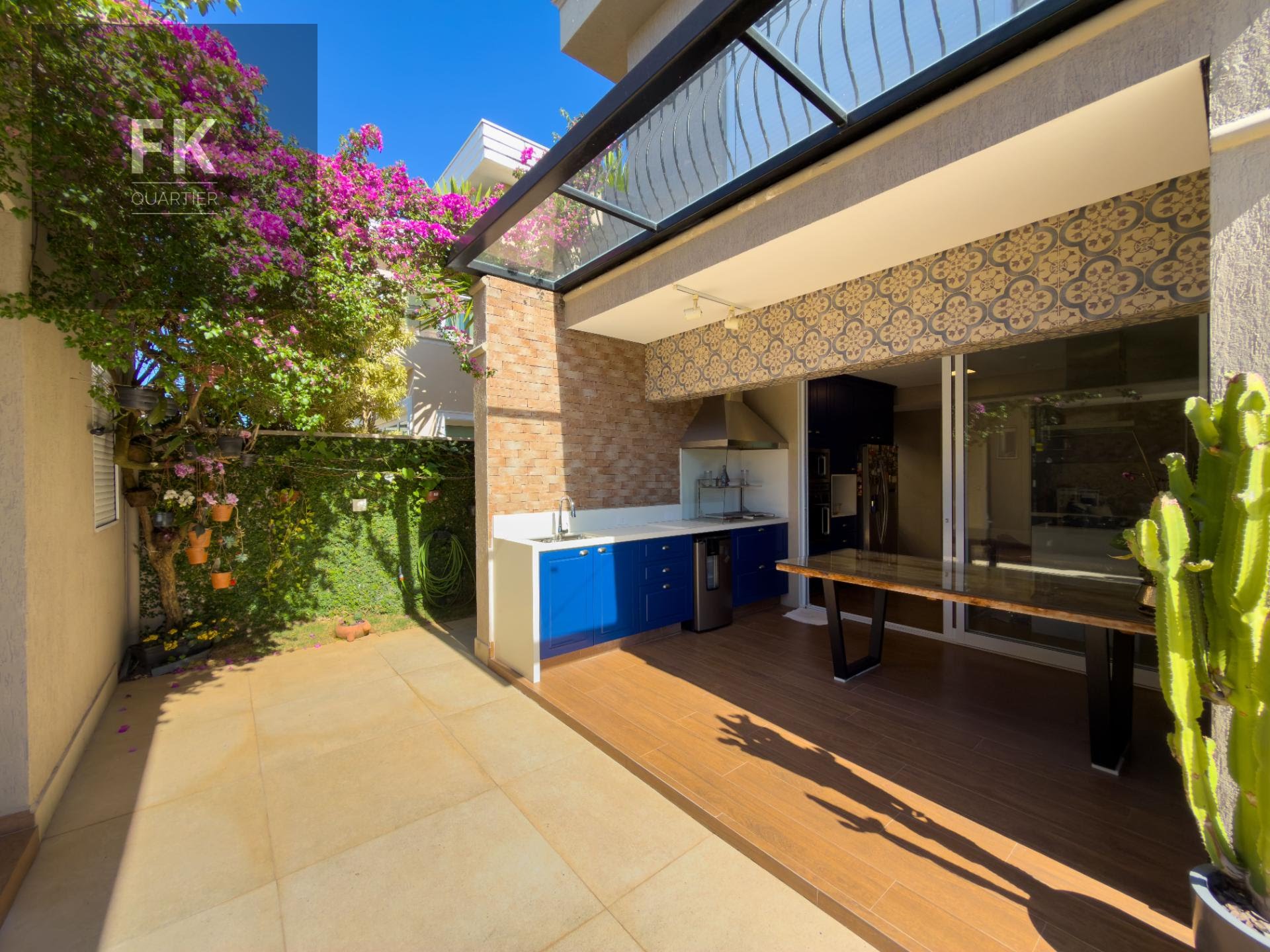 Casa à venda com 4 quartos, 4 suítes, 4 vagas e 373m² no Alphaville, Santana de Parnaíba (SP) — foto 14 de 28
