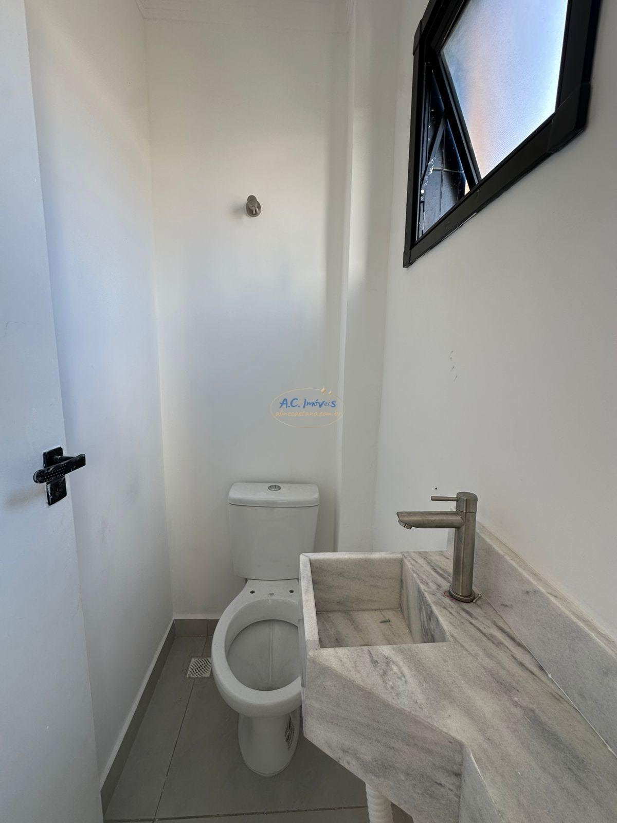 Casa à venda com 2 quartos, 2 suítes, 2 vagas e 84m² no Vila Assuncao, Praia Grande (SP) — foto 16 de 19