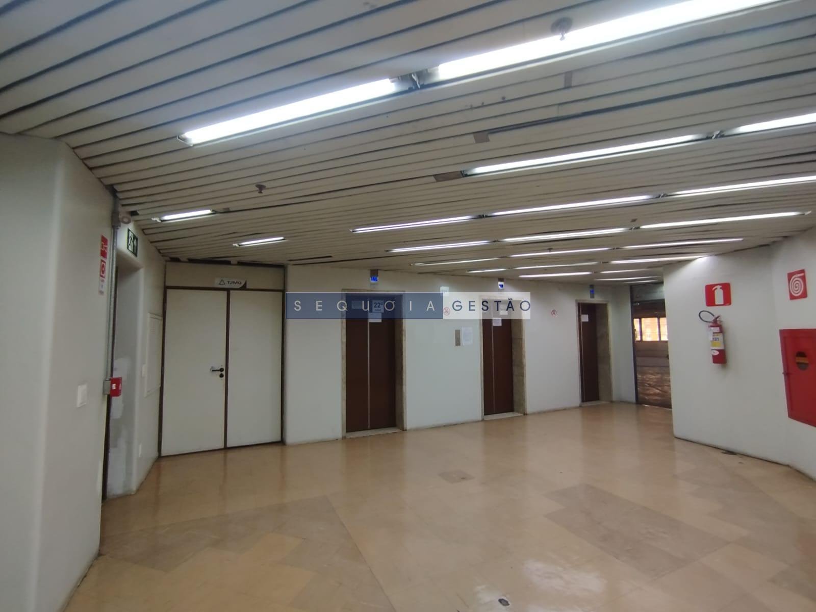 Comercial à venda com 6 banheiros, 10 vagas e 1223m² no Centro, Belo Horizonte (MG) — foto 17 de 23