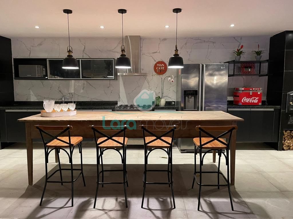 Casa à venda com 4 quartos, 4 suítes, 3 vagas e 600m² no Extensão do Bosque, Rio das Ostras (RJ) — foto 16 de 30