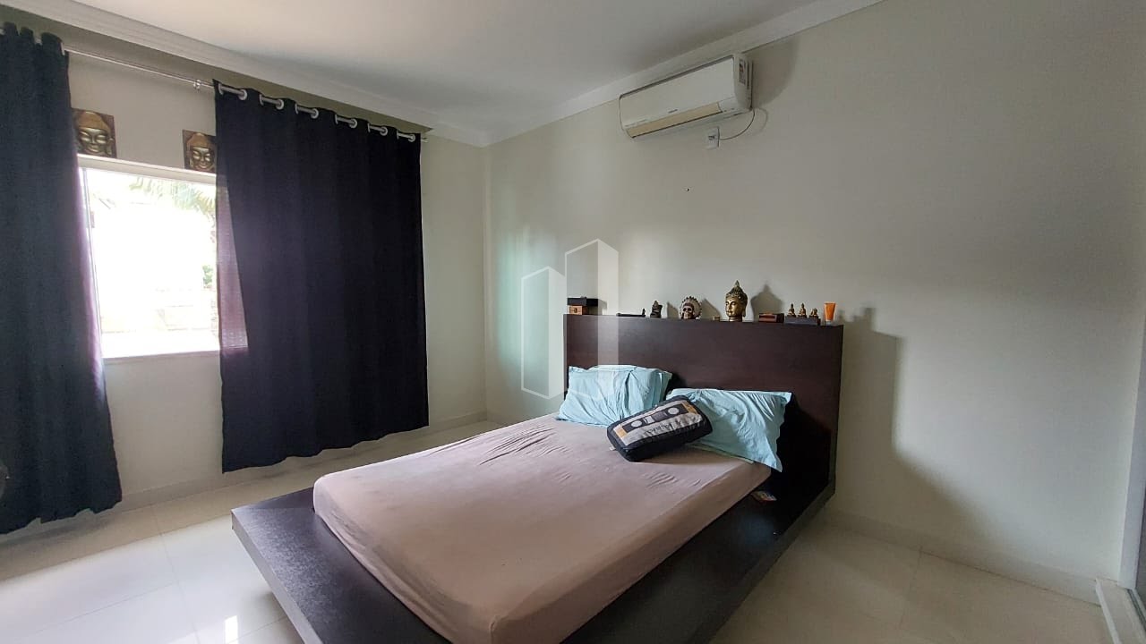 Casa à venda com 4 quartos, 4 suítes, 4 vagas e 211m² no Jardim América, Goiânia (GO) — foto 20 de 30