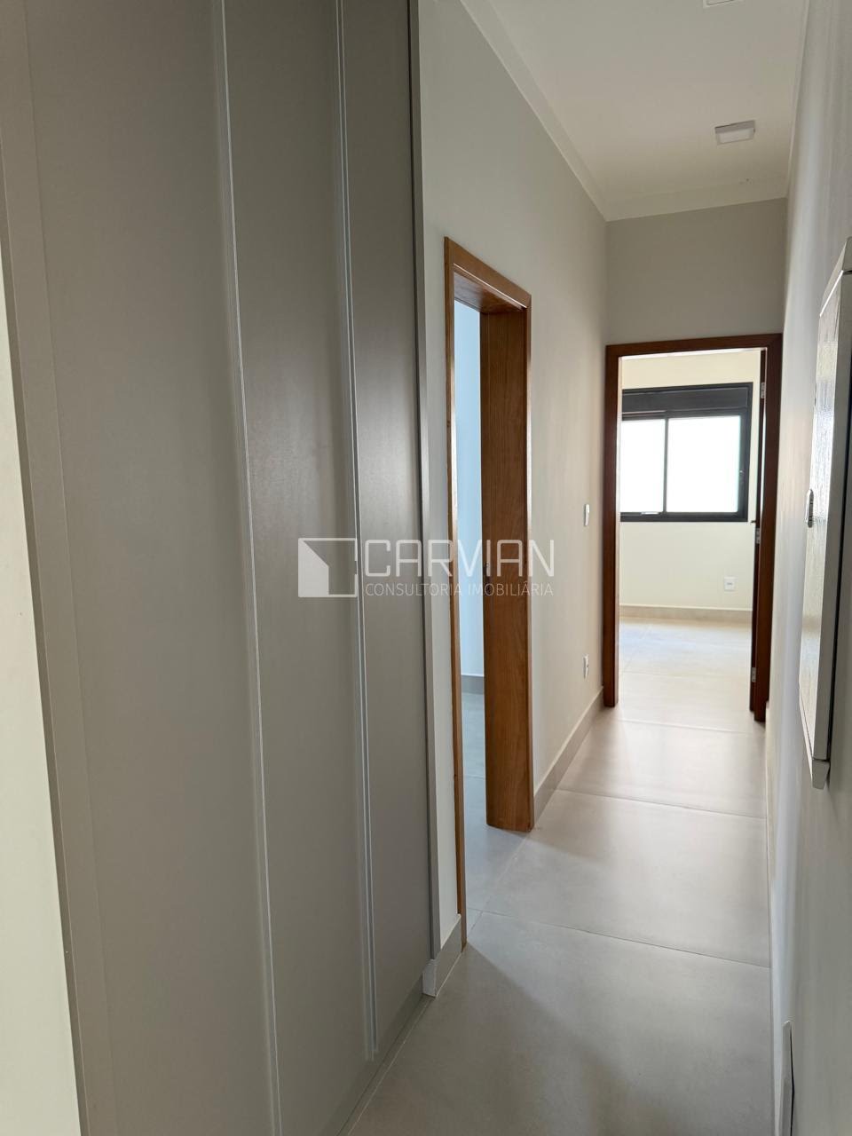 Casa à venda com 3 quartos, 3 suítes, 2 vagas e 250m² no Reserva Imperial, Ribeirão Preto (SP) — foto 3 de 16