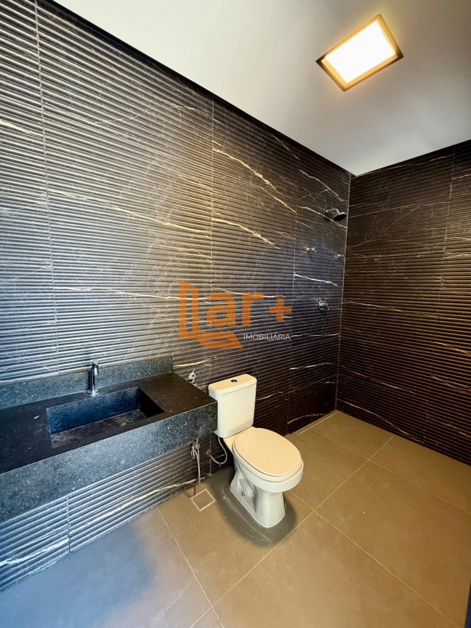Casa à venda com 3 quartos, 3 suítes, 4 vagas e 212m² no Robalo, Aracaju (SE) — foto 11 de 13
