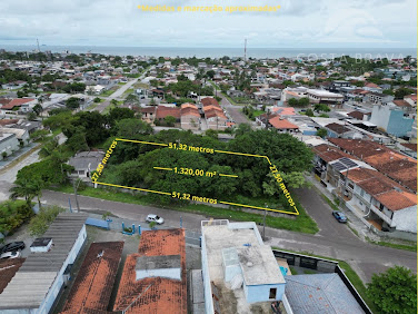 Terreno de Esquina: Amplo Potencial Construtivo, Matinhos