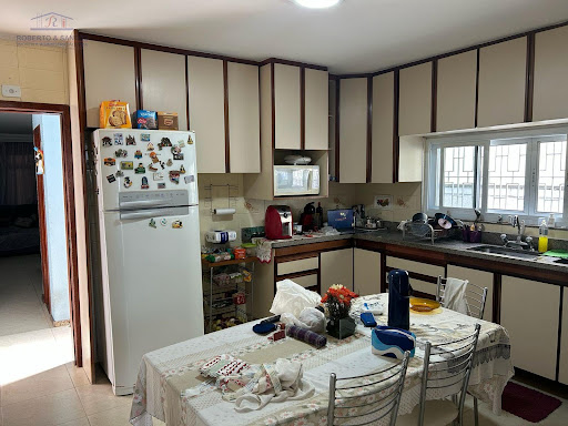 Cozinha com armários