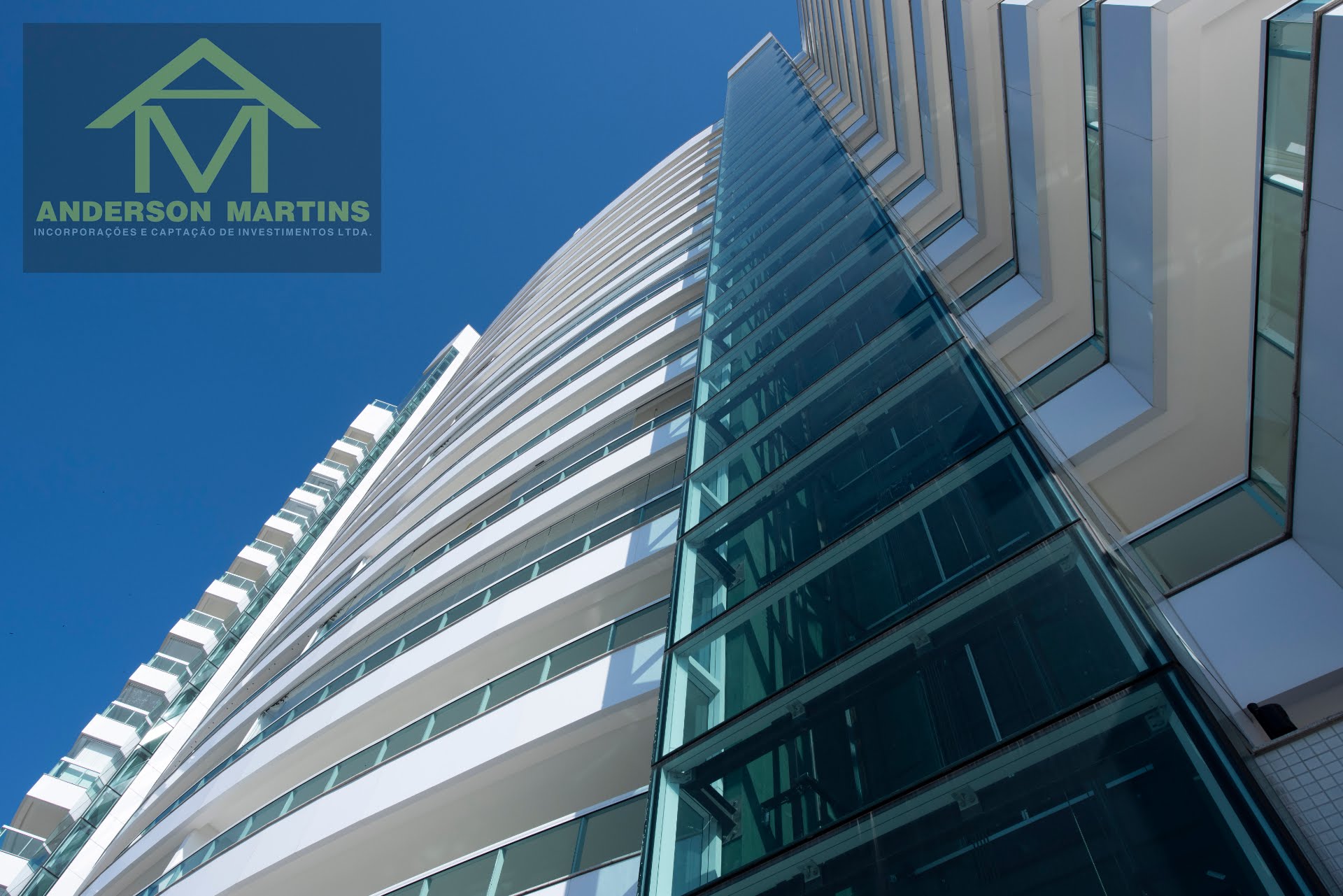Apartamento à venda com 4 quartos, 5 banheiros, 4 vagas e 240m² no Praia da Costa, Vila Velha (ES) — foto 18 de 20