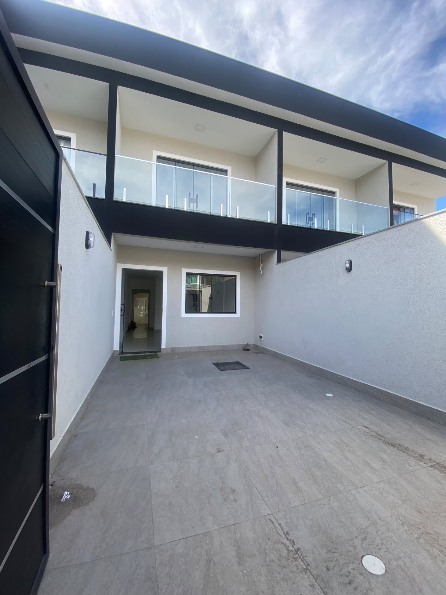 Casa à venda com 2 quartos, 1 banheiro, 1 vaga e 110m² no Vargem Grande, Rio de Janeiro — foto principal