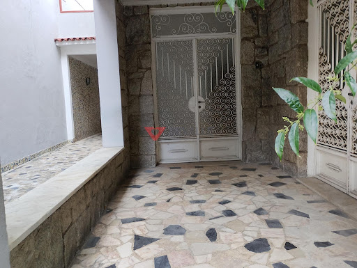 "Casa à Venda em Urca, RJ: 3 Dormitórios e 404m² por R$ 2,95M"