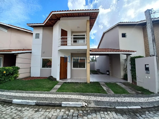 Casa de Condomínio em Lagoa Salgada  -  Feira de Santana