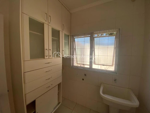 Casa, 4 quartos, 242 m² - Foto 4