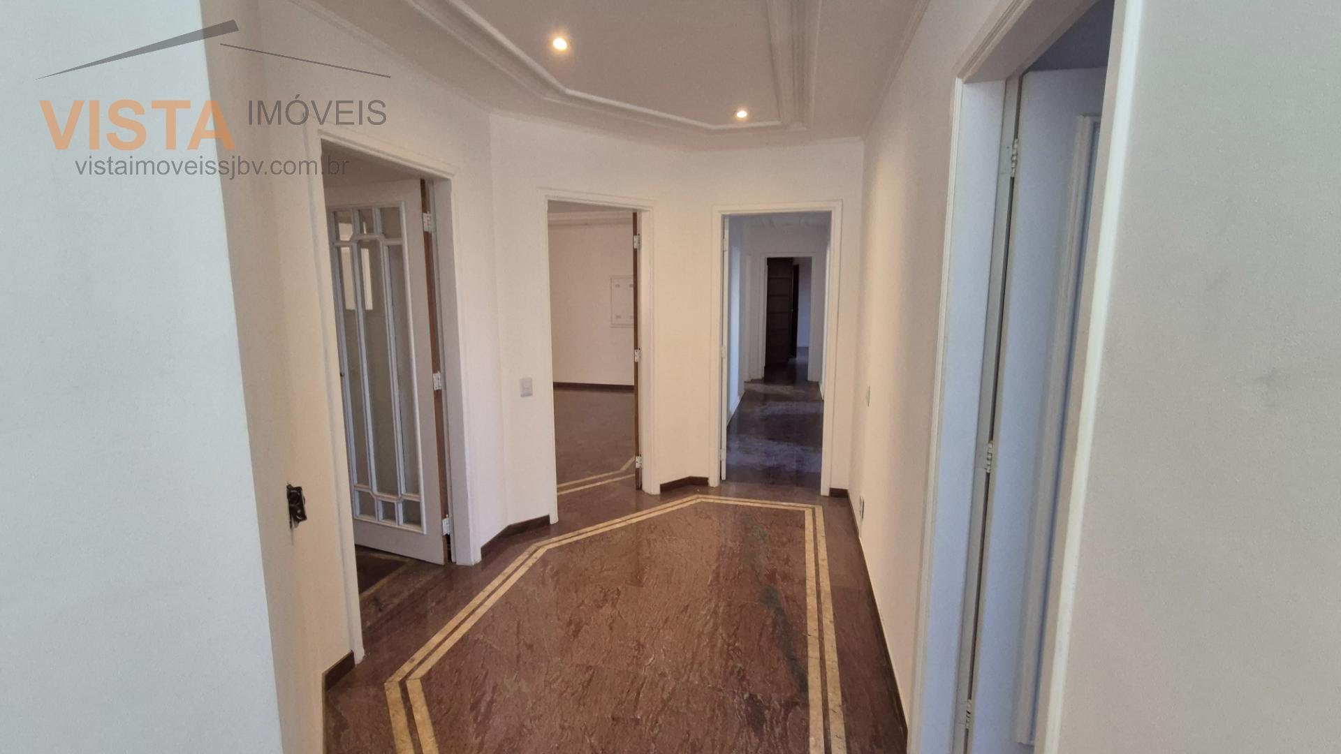 Apartamento à venda com 4 quartos, 4 suítes, 2 vagas e 310m² no Centro, São João da Boa Vista (SP) — foto 8 de 30