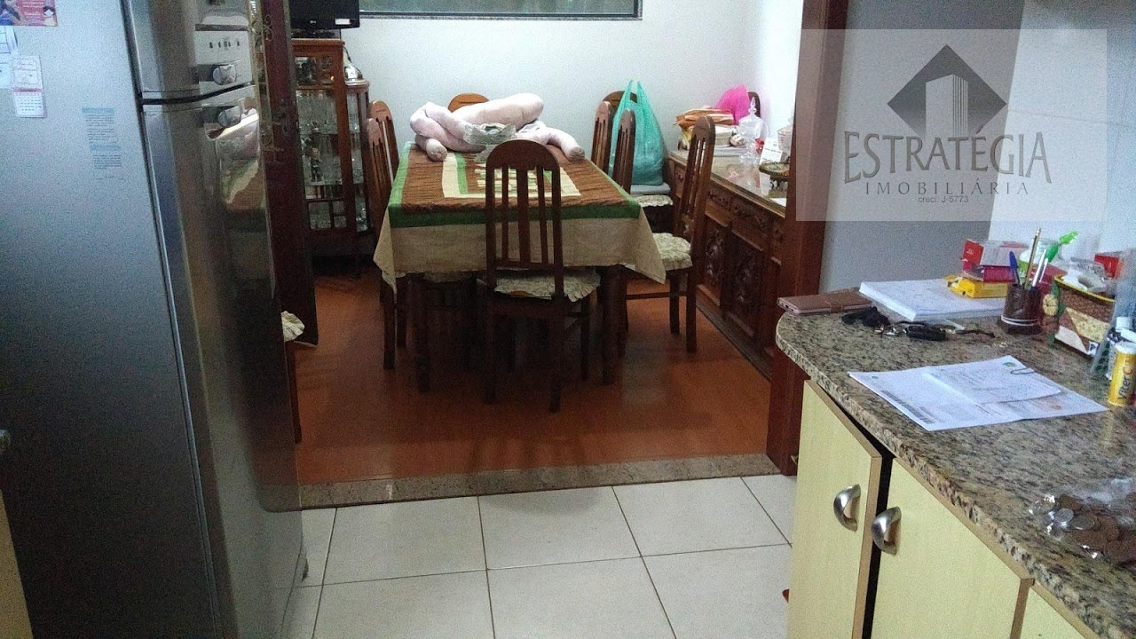 Casa à venda com 4 quartos, 2 banheiros, 2 vagas e 202m² no São Sebastião, Petrópolis (RJ) — foto 13 de 16