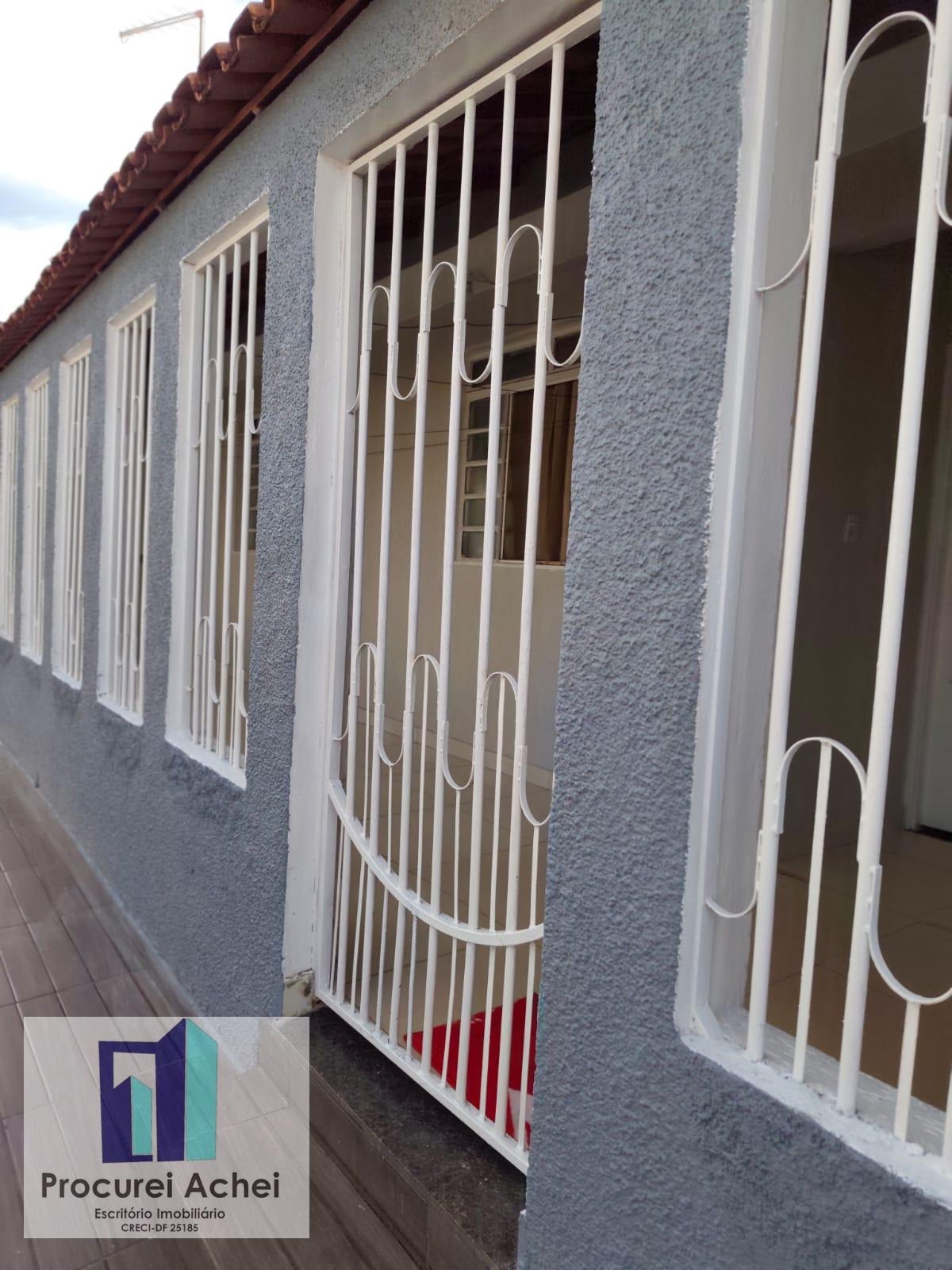Casa à venda com 4 quartos, 1 suíte e 200m² no Setor Residencial Leste (planaltina), Brasília (DF) — foto 4 de 21