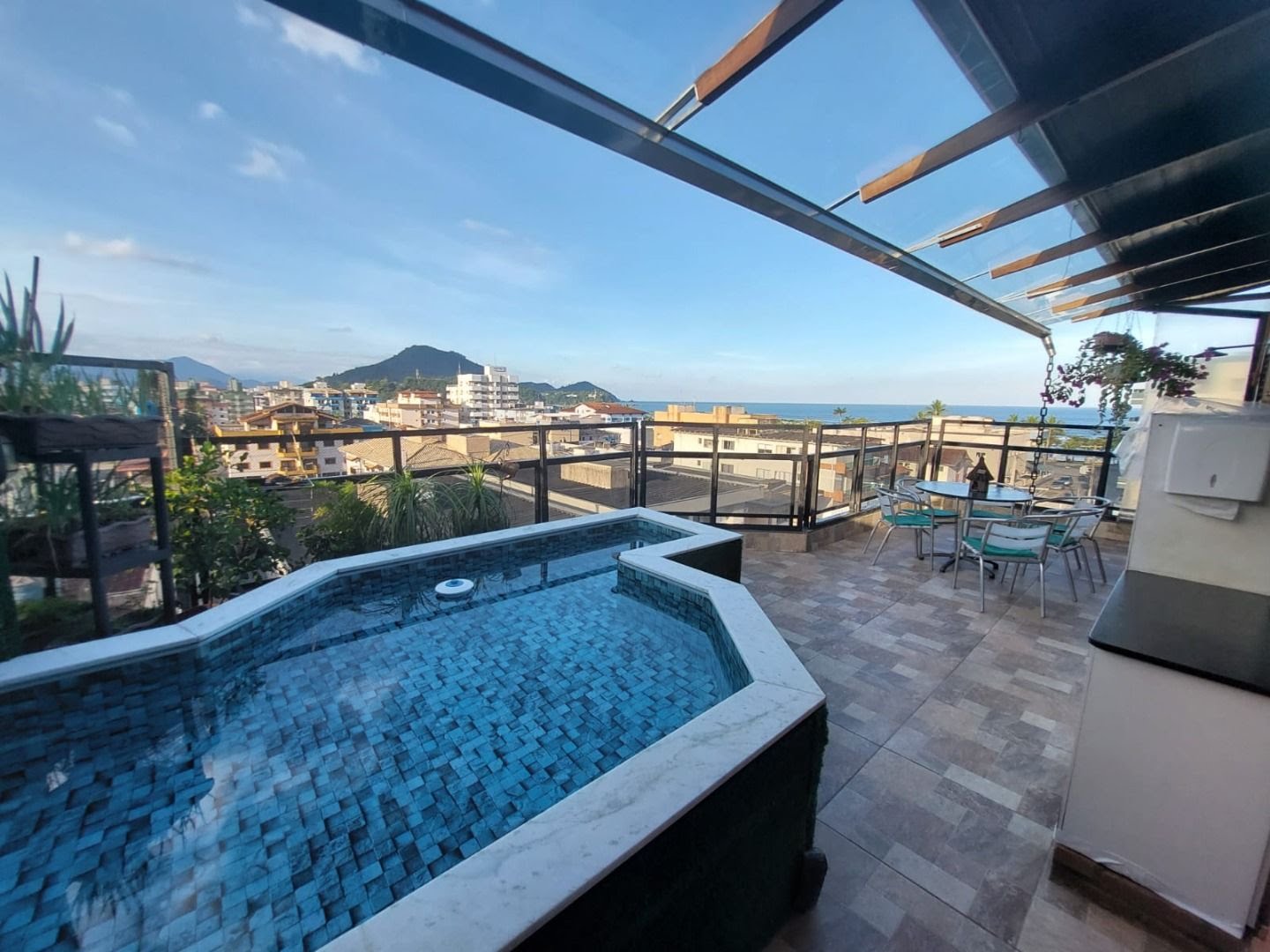 Cobertura à venda com 2 quartos, 3 banheiros, 2 vagas e 162m² no Praia Grande, Ubatuba (SP) — foto 9 de 21