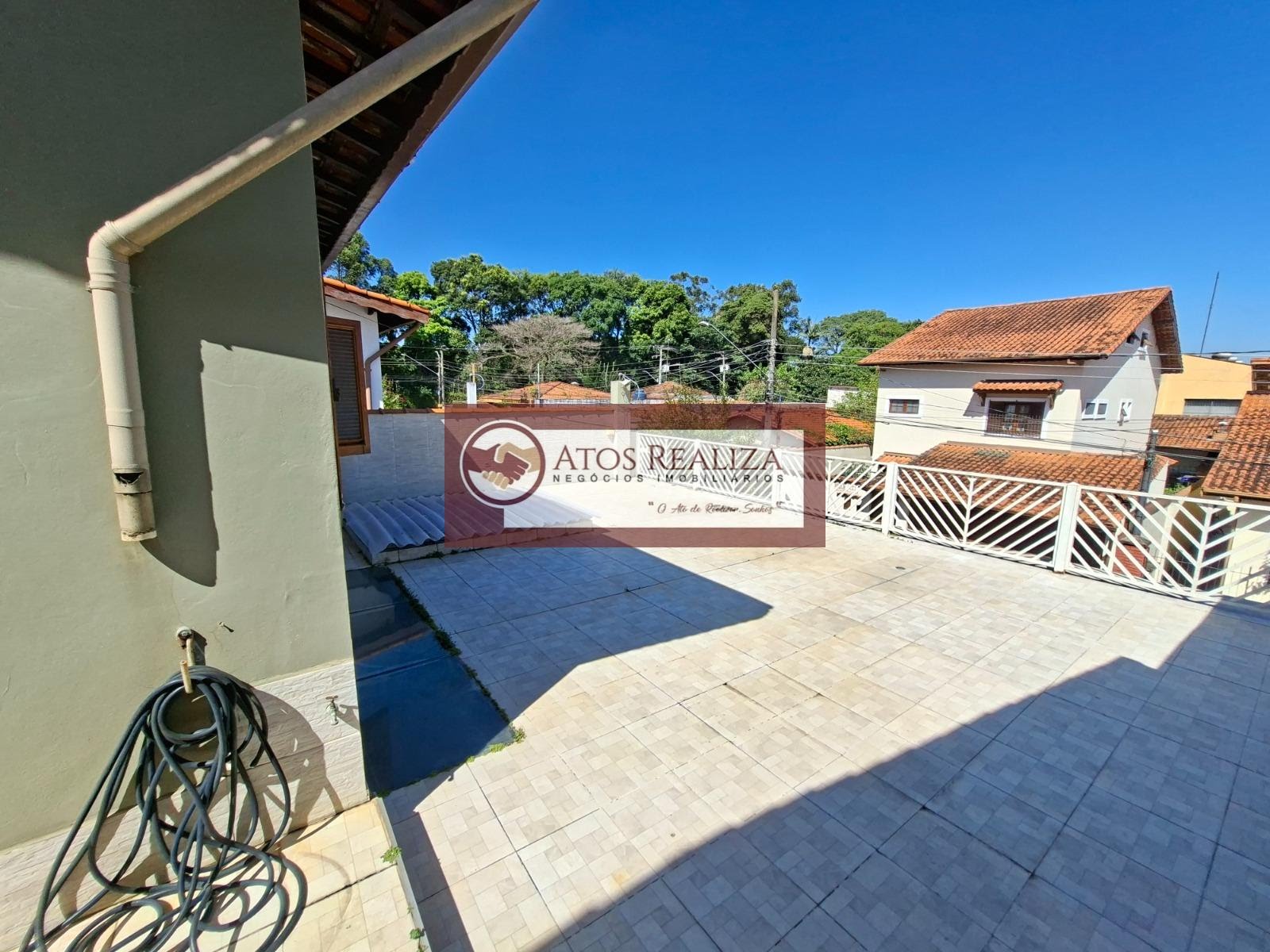 Casa à venda com 4 quartos, 4 banheiros, 3 vagas e 300m² no Jardim Ipanema (zona Sul), São Paulo — foto principal