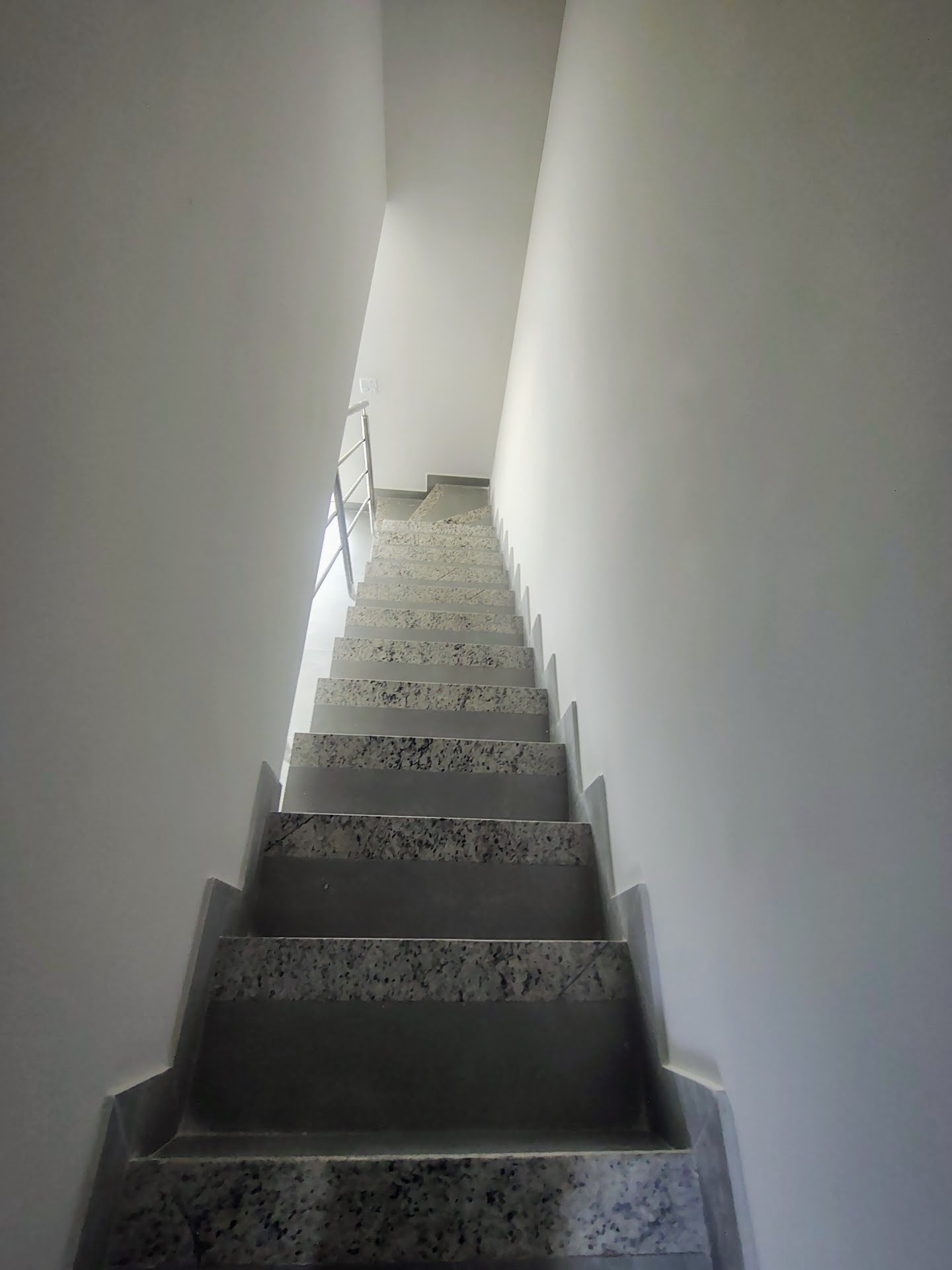Casa à venda com 3 quartos, 1 suíte e 2 vagas no Planalto, Belo Horizonte (MG) — foto 20 de 24