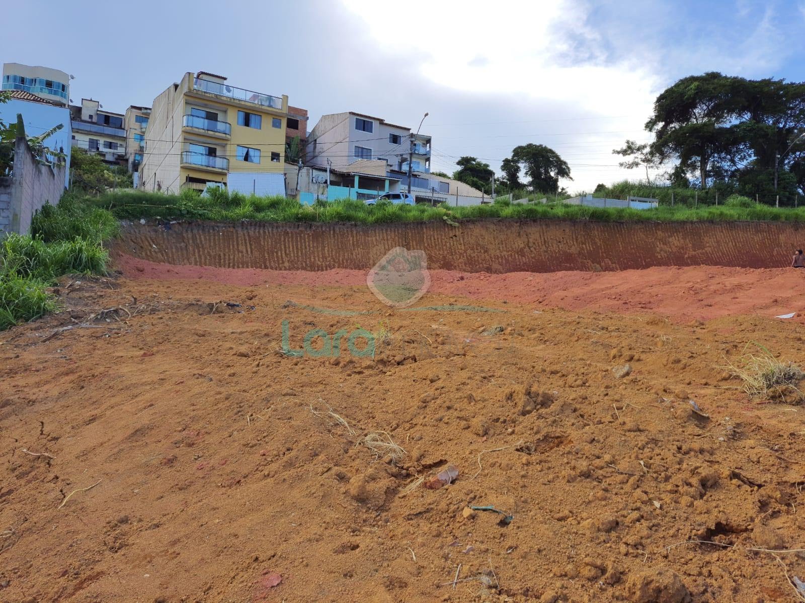 Terreno à venda com 2400m² de terreno no Jardim Pinheiro, Macaé (RJ) — foto 2 de 3