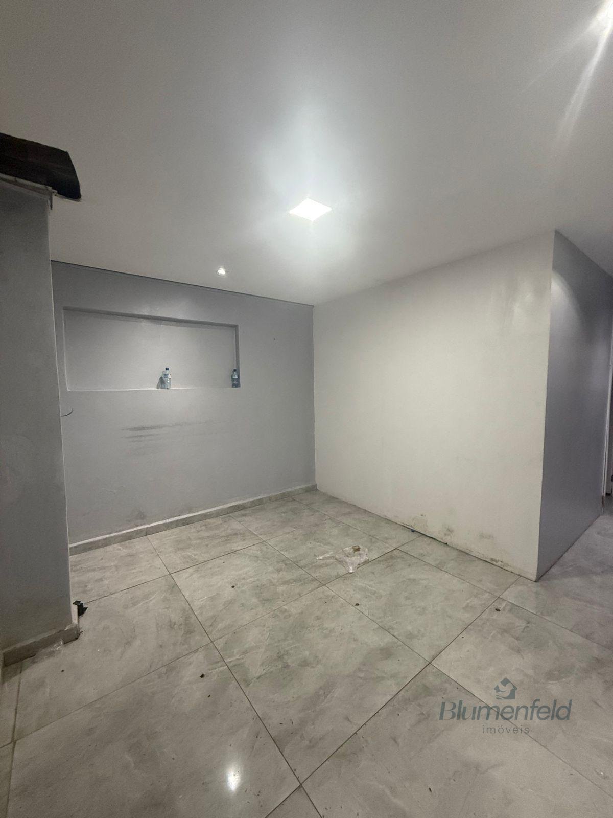 Comercial à venda com 4 banheiros, 3 vagas e 300m² no Jardim Rincão, Arujá (SP) — foto 2 de 18