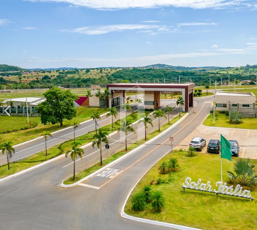 Terreno à venda com 300m² de terreno no Jardim das Oliveiras II, Senador Canedo — foto principal