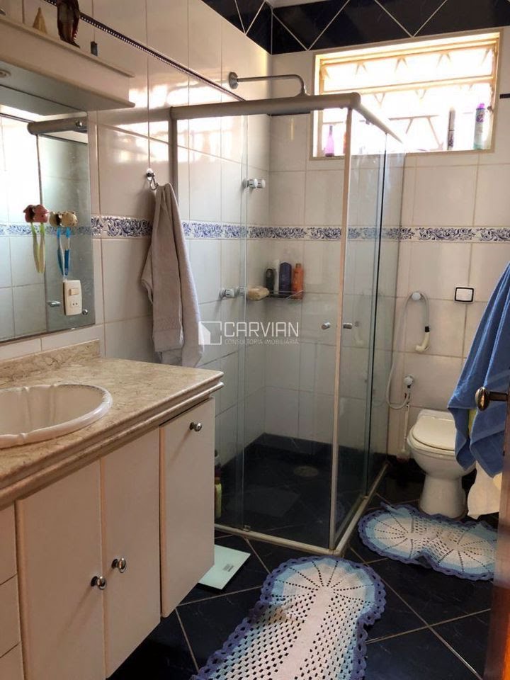 Casa à venda com 4 quartos, 1 suíte, 4 vagas e 335m² no Jardim Califórnia, Ribeirão Preto (SP) — foto 12 de 24