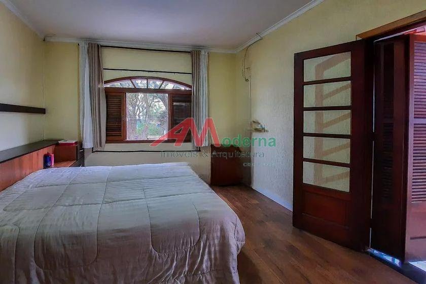 Casa à venda com 3 quartos, 3 suítes, 3 vagas e 242m² no Rudge Ramos, São Bernardo do Campo (SP) — foto 12 de 30
