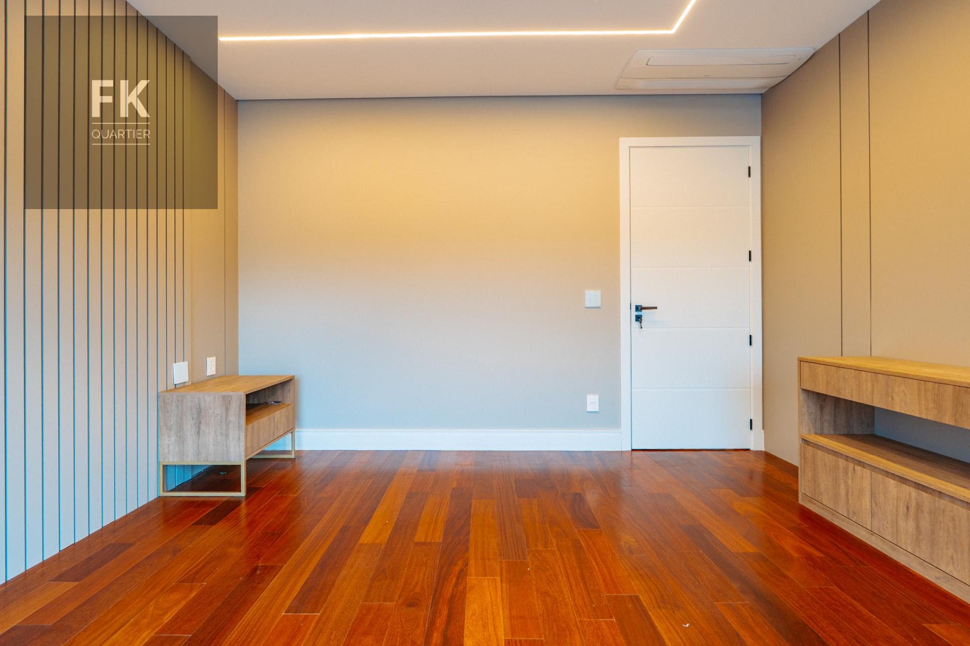 Casa à venda com 4 quartos, 4 suítes, 6 vagas e 540m² no Tamboré, Santana de Parnaíba (SP) — foto 15 de 26