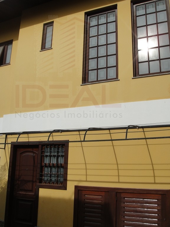 Casa à venda com 5 quartos, 1 suíte, 4 vagas e 329m² no Jardim Flamboyant, Campos dos Goytacazes (RJ) — foto 12 de 25
