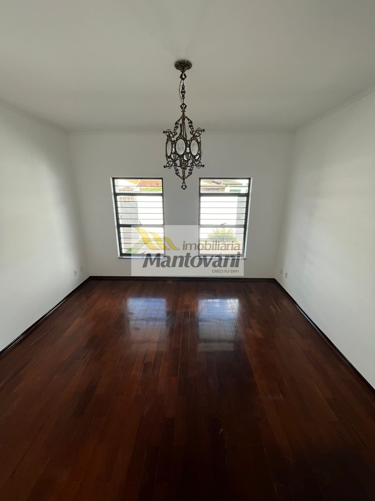 Casa à venda com 3 quartos, 1 suíte, 2 vagas e 296m² no Jardim Fortunato Minghini, Tatuí (SP) — foto 4 de 21