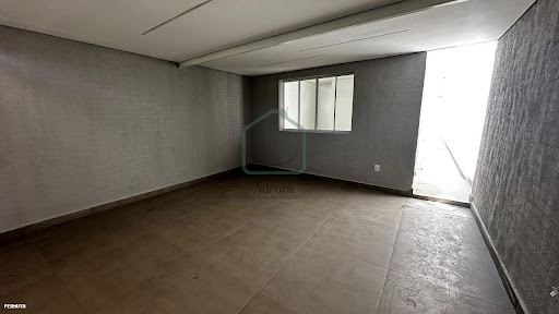Casa à venda em Vila Amorim, Suzano: 125m², 2 dormitórios, 1 suíte, 2 banheiros por R$ 450 mil.