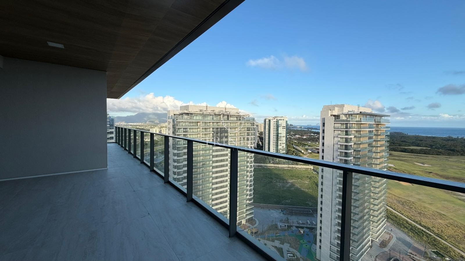 varanda-trinitaimobiliaria-oceanagolf-5000