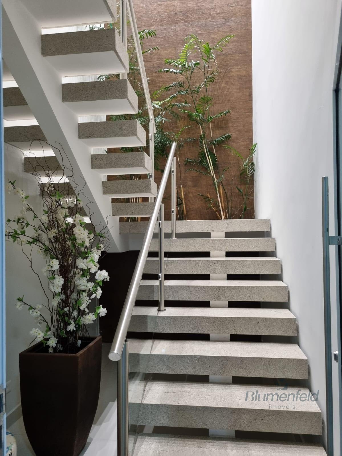 Casa à venda com 5 quartos, 5 banheiros e 465m² no Condomínio Arujazinho IV, Arujá (SP) — foto 12 de 30