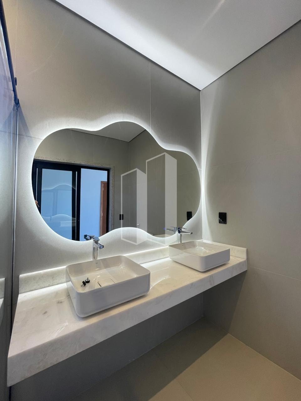Casa à venda com 3 quartos, 3 suítes, 4 vagas e 207m² no Jardins Nápoles, Senador Canedo (GO) — foto 27 de 30
