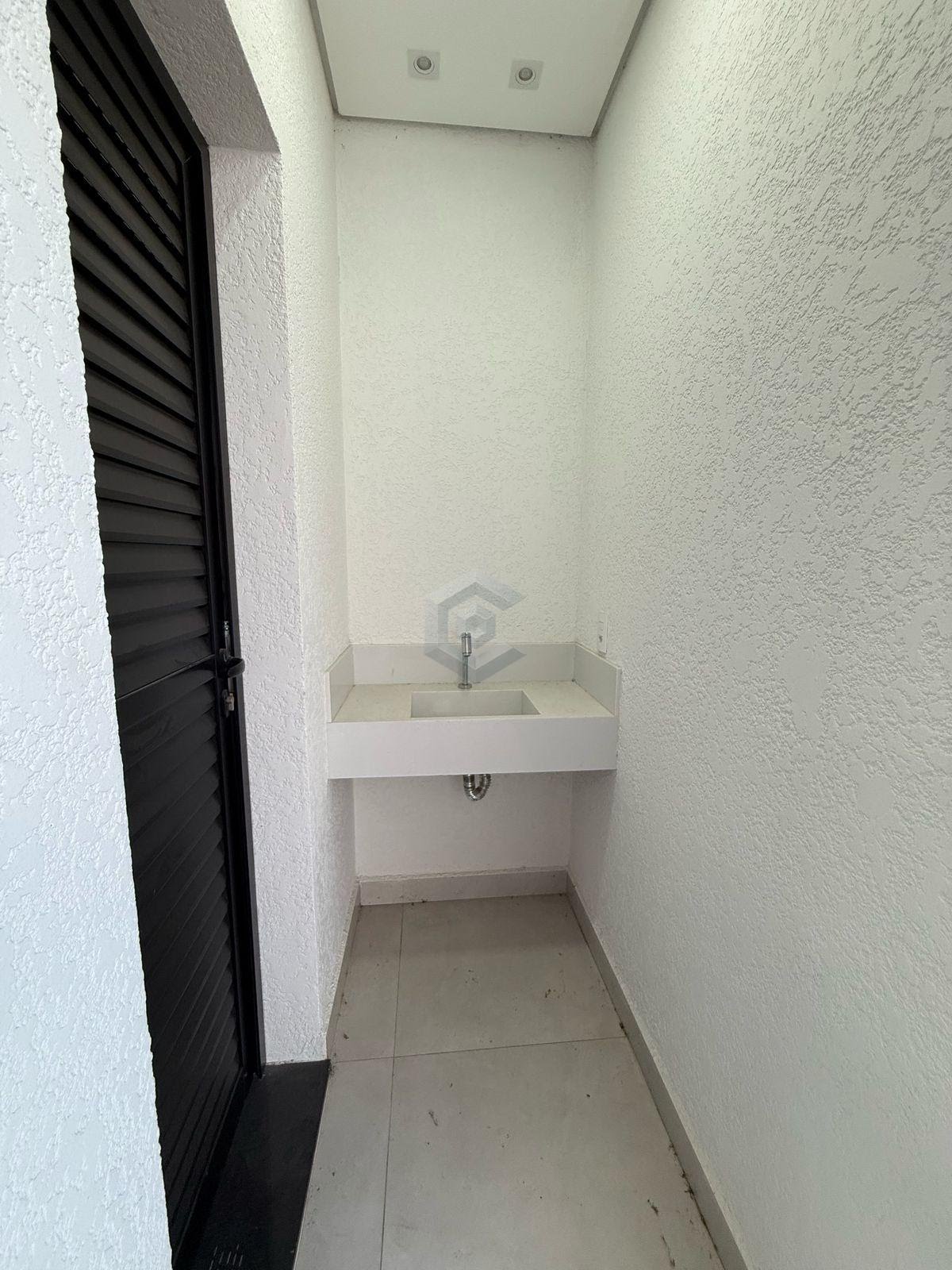 Casa à venda com 3 quartos, 3 suítes, 6 vagas e 248m² no Alphaville 3, Votorantim (SP) — foto 28 de 30