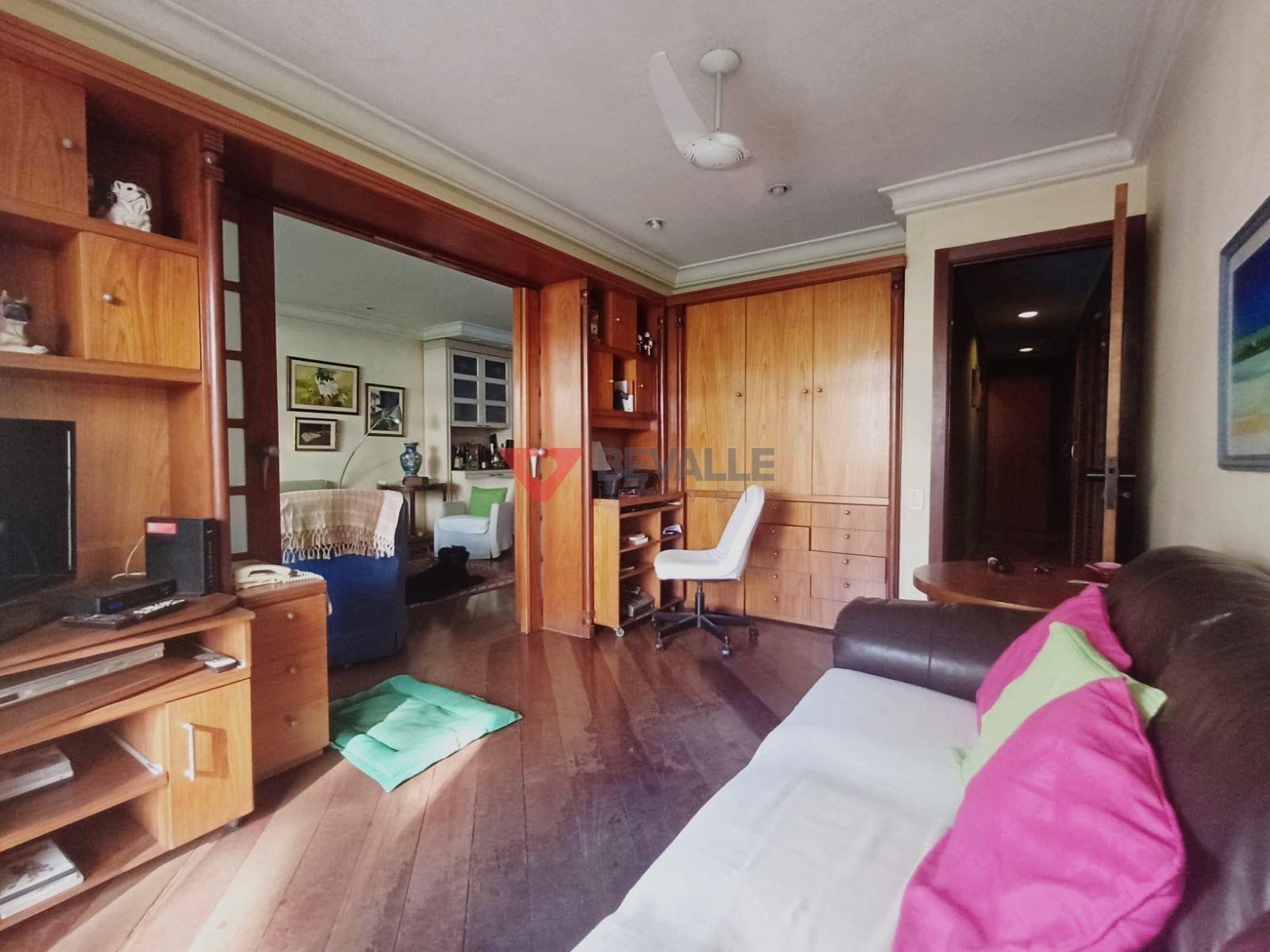 Apartamento à venda com 3 quartos, 1 suíte, 2 vagas e 150m² no Leblon, Rio de Janeiro (RJ) — foto 16 de 30