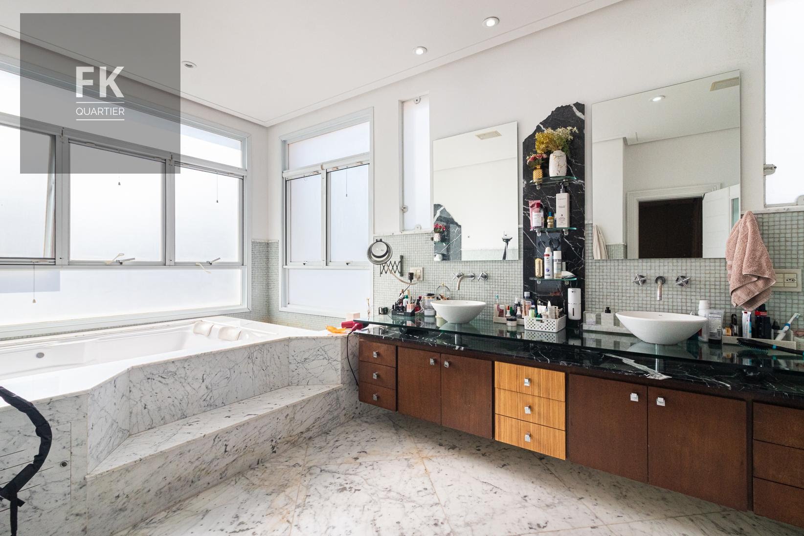 Casa à venda com 3 quartos, 3 suítes, 5 vagas e 443m² no Alphaville, Santana de Parnaíba (SP) — foto 23 de 30