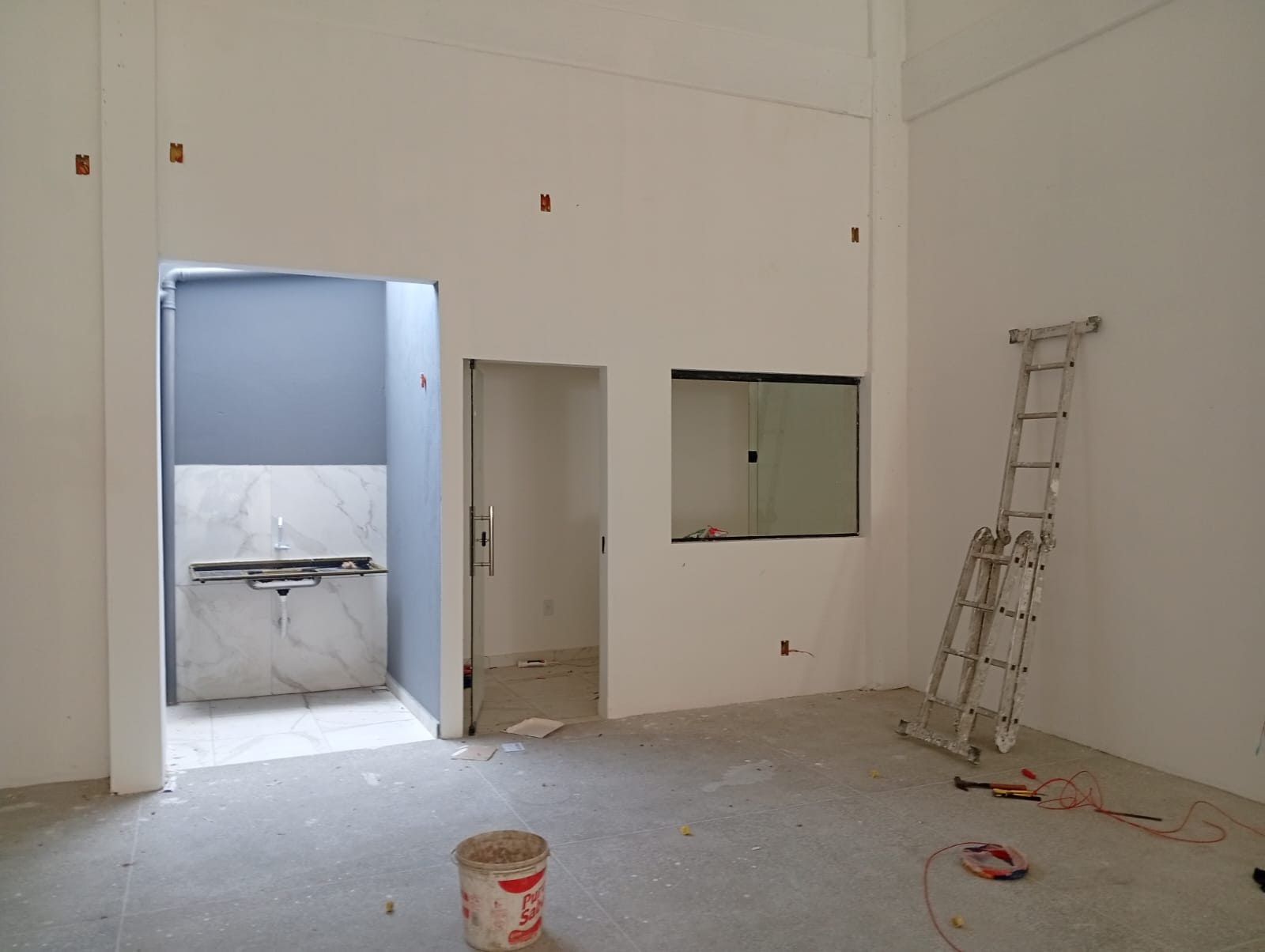 Comercial para alugar com 2 banheiros, 4 vagas e 270m² no Mangabeira, Feira de Santana (BA) — foto 4 de 5
