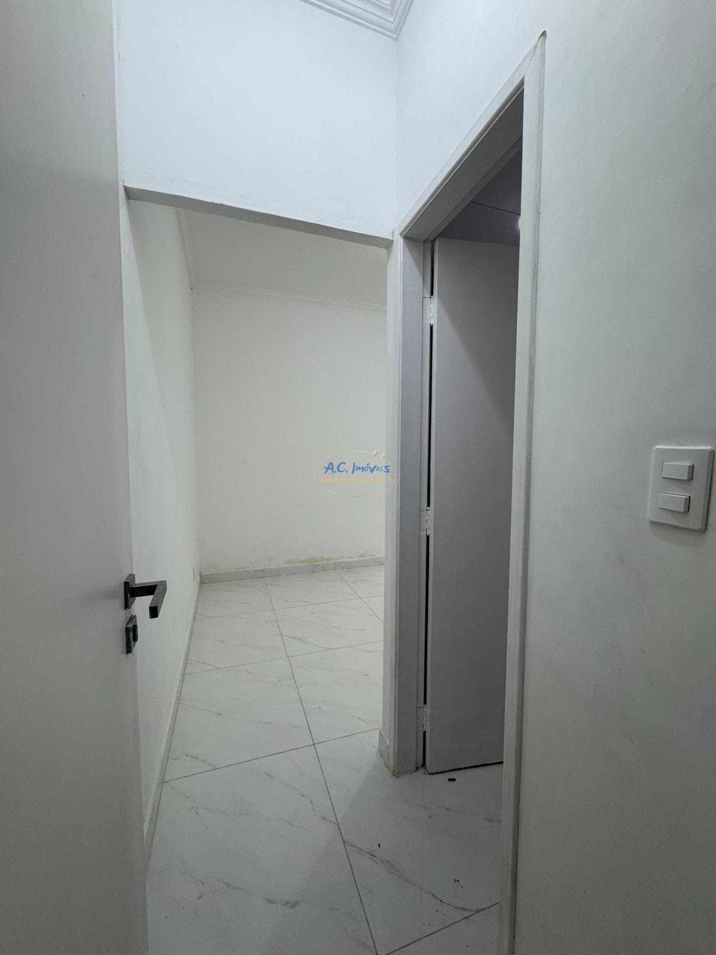 Casa à venda com 2 quartos, 1 suíte, 2 vagas e 72m² no Boqueirão, Praia Grande (SP) — foto 14 de 28